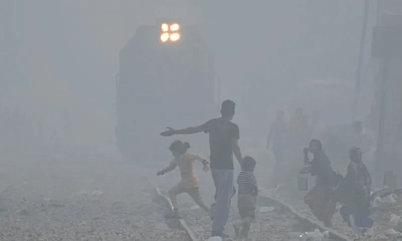 Polusi udara di Lahore, Pakistan sangat mengkhatirkan. (Foto: Dawn)