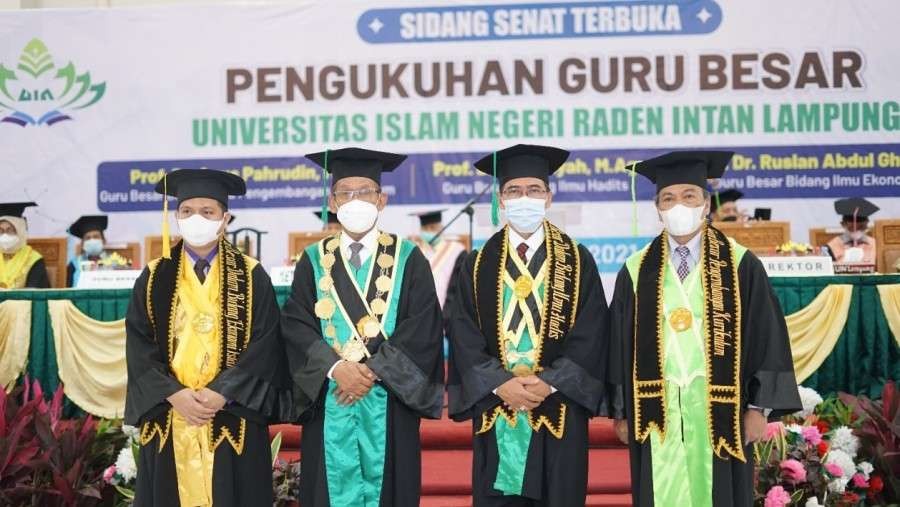 Pengukuhan Guru Besar UIN Raden Intan Lampung. (Foto: Kemenag)