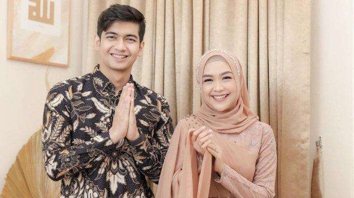 YouTuber Ria Ricis bersama suami, Teuku Ryan. (Foto: Instagram)