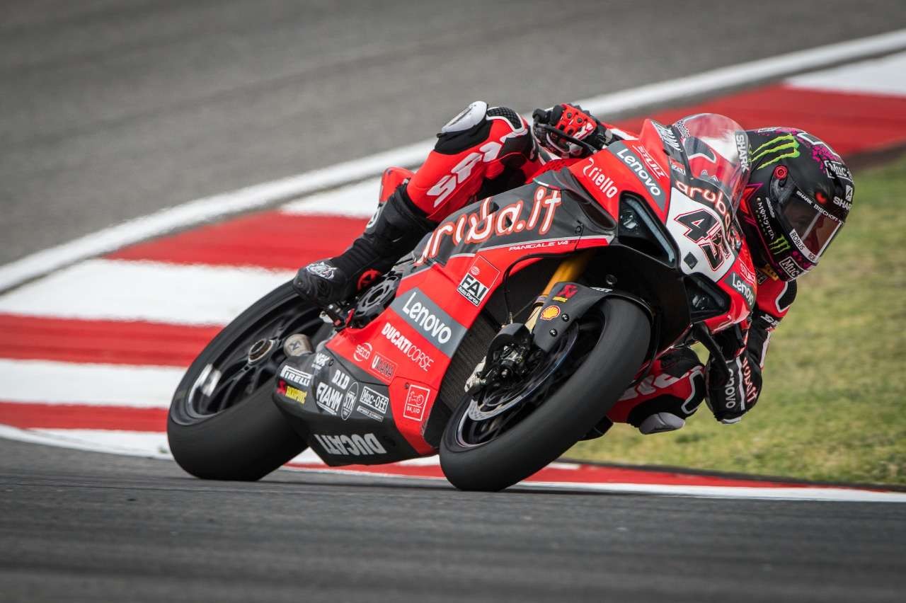 Pembalap Aruba It Ducati Scot Redding menjadi pembalap tercepat dalam FP3 Indonesia di Sirkuit Mandalika, Sabtu, 20 November 2021. (Foto: AP)