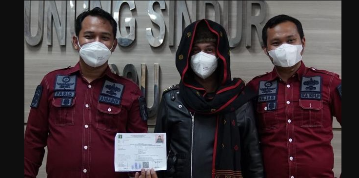 Bahar bin Smith bebas dari Lapas Gunung Sindur, Minggu 21 November 2021. (Foto: Ditjen Pemasyarakatan Kemenkumham)