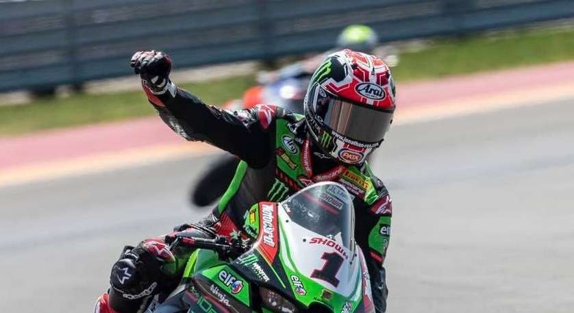 Jonathan Rea kembali tampil sebagai juara di race 2 WSBK Mandalika. (Foto: Twitter/@jonathanrea)