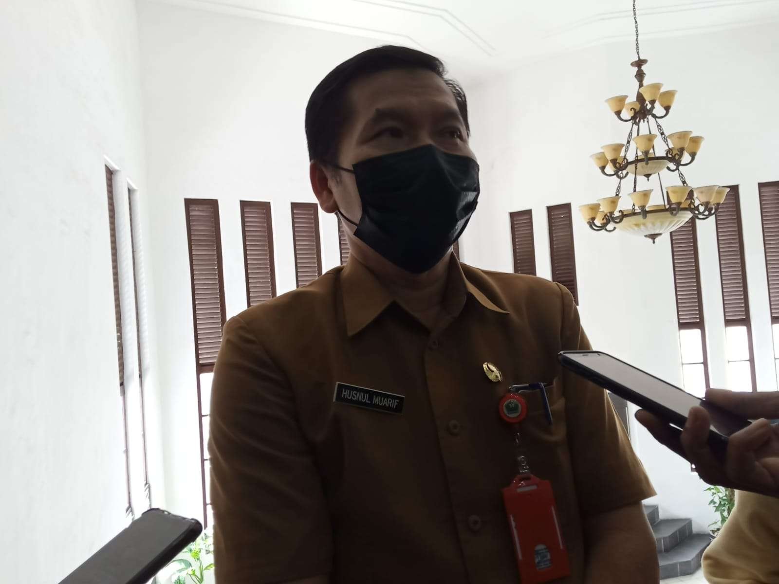 Kepala Dinas Kesehatan Kota Malang, dr Husnul Mu'arif saat ditemui di Balaikota Malang (Foto: Lalu Theo/ngopibareng.id)