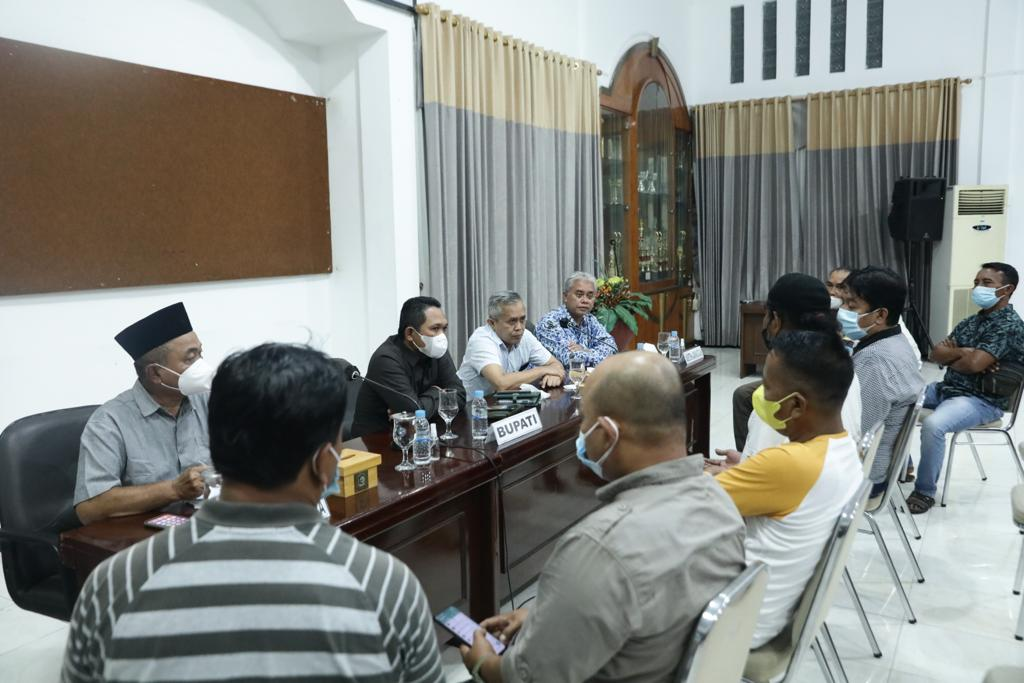 Rakor Percepatan Perbaikan Jalan Tambang dan Penjagaan Pelarangan Truk Angkutan Pasir Melewati Ruas Jalan Desa Bades - Kalibendo - Gondoruso. (Foto: Kominfo Lumajang)