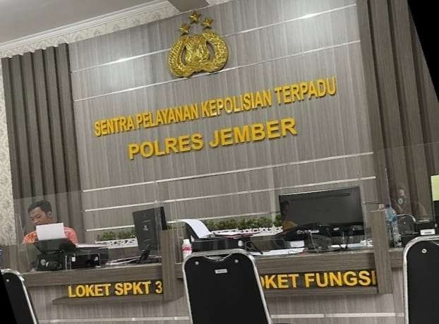 Loket Sentra Pelayanan Kepolisian Terpadu (SPKT) Polres Jember (Foto:Rusdi/ngopibareng.id)