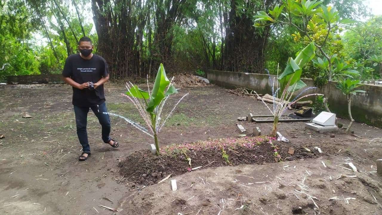 Makam Novia di pemakaman Islam Dusun Sugihan, Desa Japan, Kecamatan Sooko. (Foto: Deni Lukmantara/Ngopibareng.id)