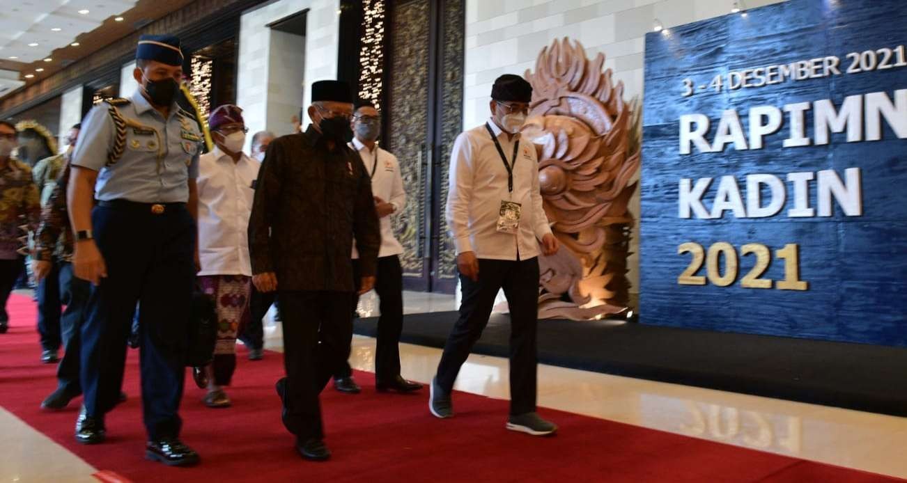 Wapres KH Ma'ruf Amin menutup Rapimnas KADIN ( FOTO: BPMI Setwapres)