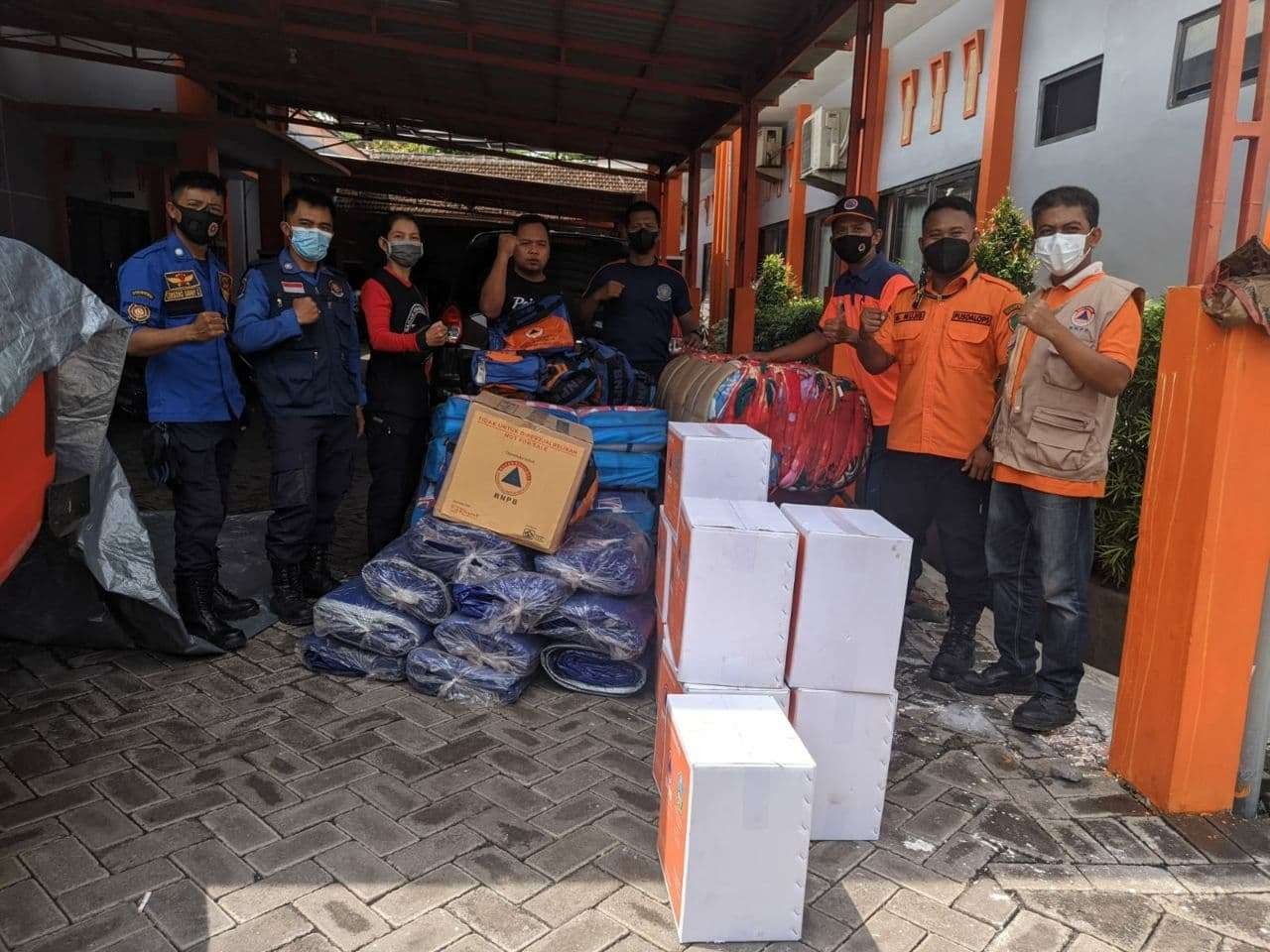 BPBD Kota Pasuruan terjunkan dua tim bantu penanganan bencana Letusan Gunung Semeru.  Tim berangkat sejak Minggu pagi. (foto: ist)