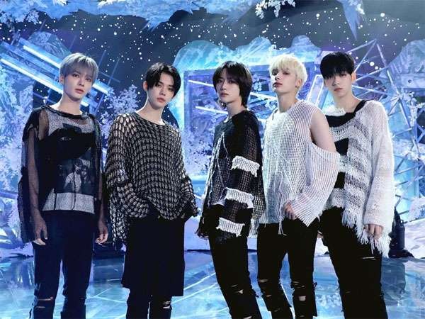 Boygroup TXT, satu-satunya idol K-pop yang masuk daftar 50 album terbaik versi majalah musik Rolling Stone 2021. (Foto: Istimewa)