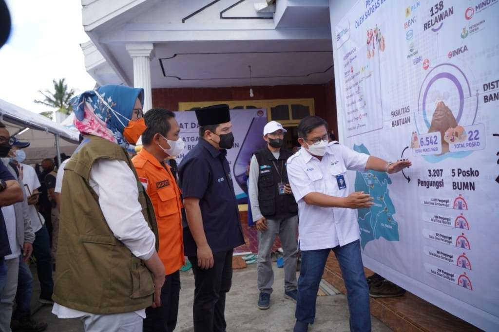 Satuan Tugas (Satgas) Tanggap Bencana Nasional BUMN Jawa Timur (Jatim) tengah memetakan kebutuhan korban erupsi Gunung Semeru. (Foto: Dok BUMN)