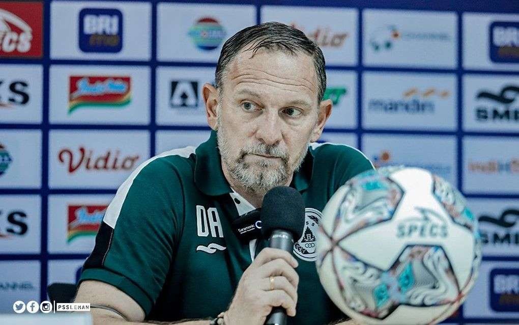 Dejan Antonic resmi meninggalkan PSS Sleman, Minggu 19 Desember 2021. (Foto: Instagram @pssleman)