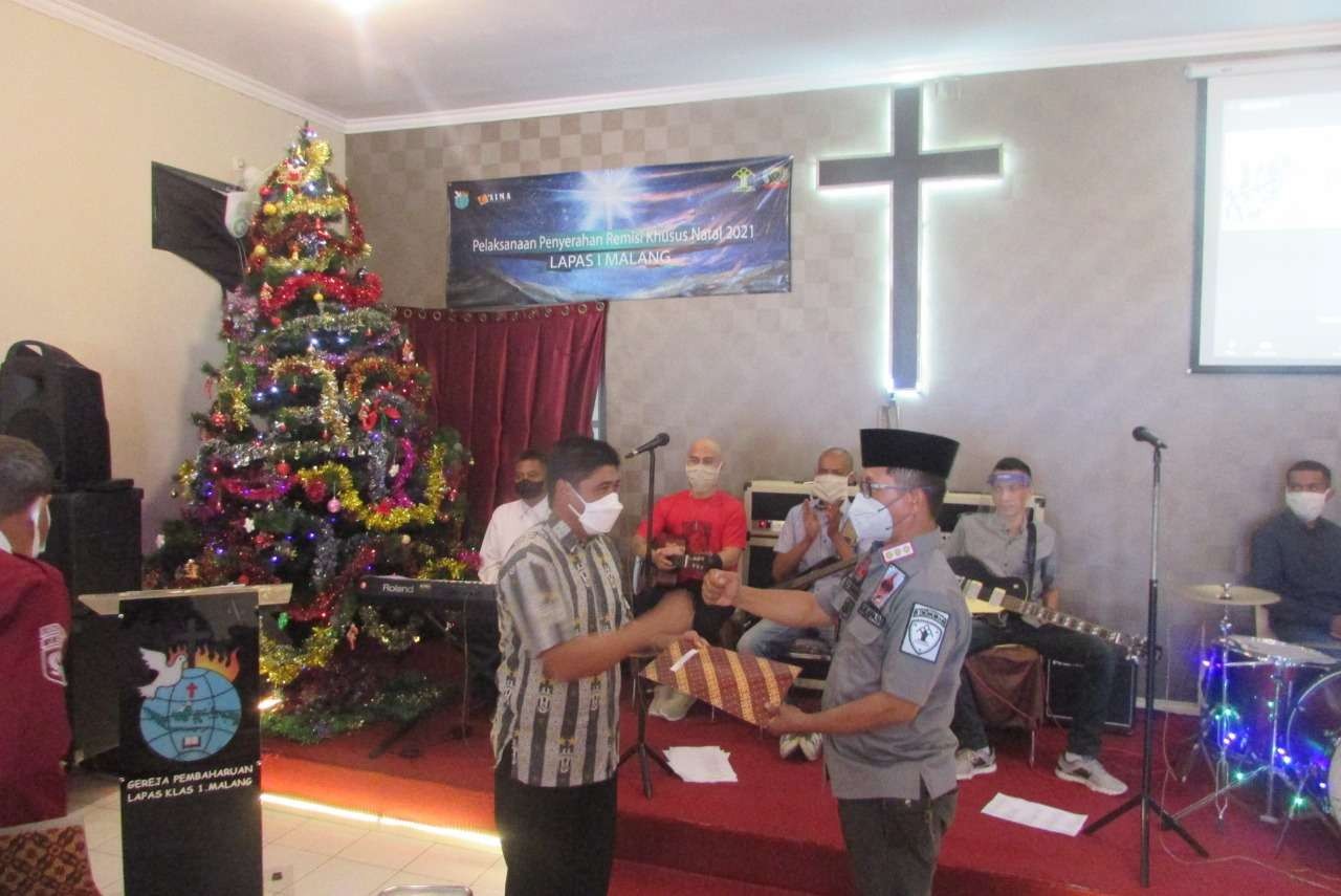 WBP di Lapas Kelas I Malang saat acara pemberian remisi natal (Foto: Istimewa)