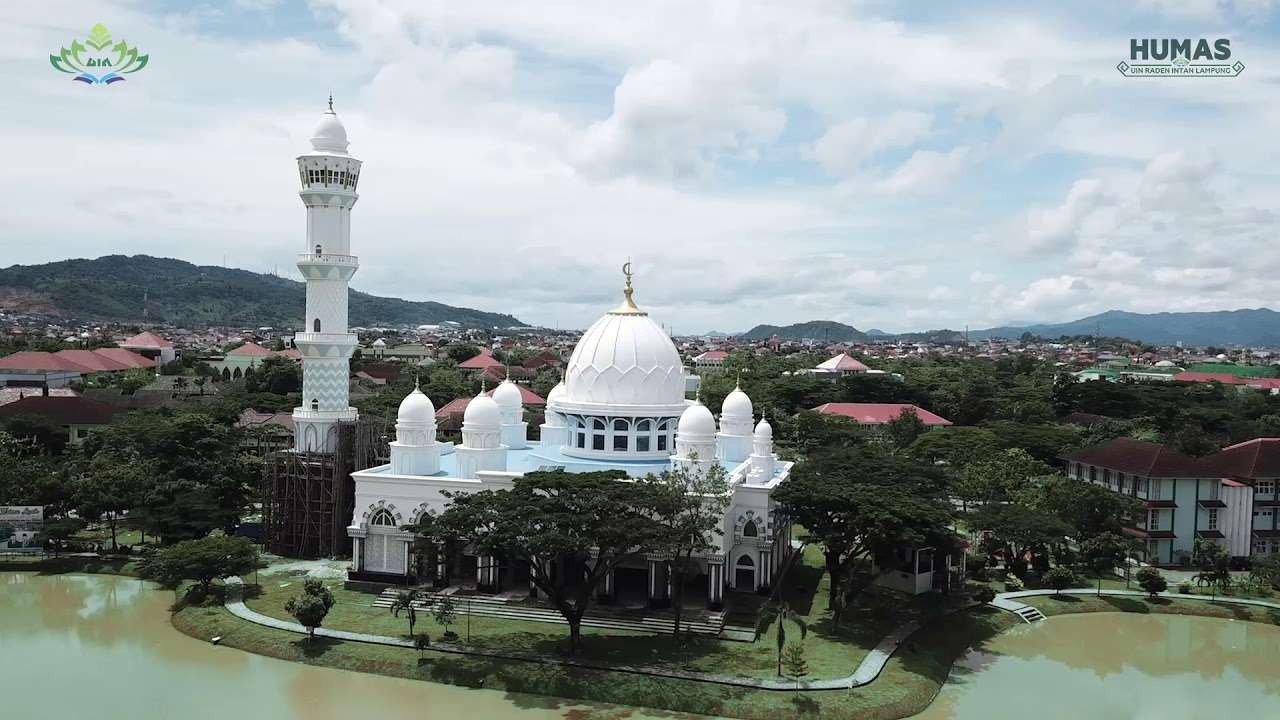 Masjid Safinatul Ulum UIN Raden Intan Lampung. (Foto: Istimewa)