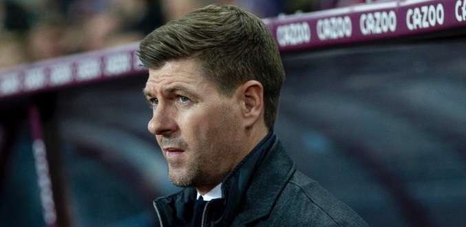 Steven Gerrard dinyatakan positif Covid-19. (Foto: Twitter/@AVFCOfficial)