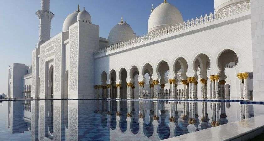 Masjid di Pringsewu Lampung Tengah. (Foto: travellers)