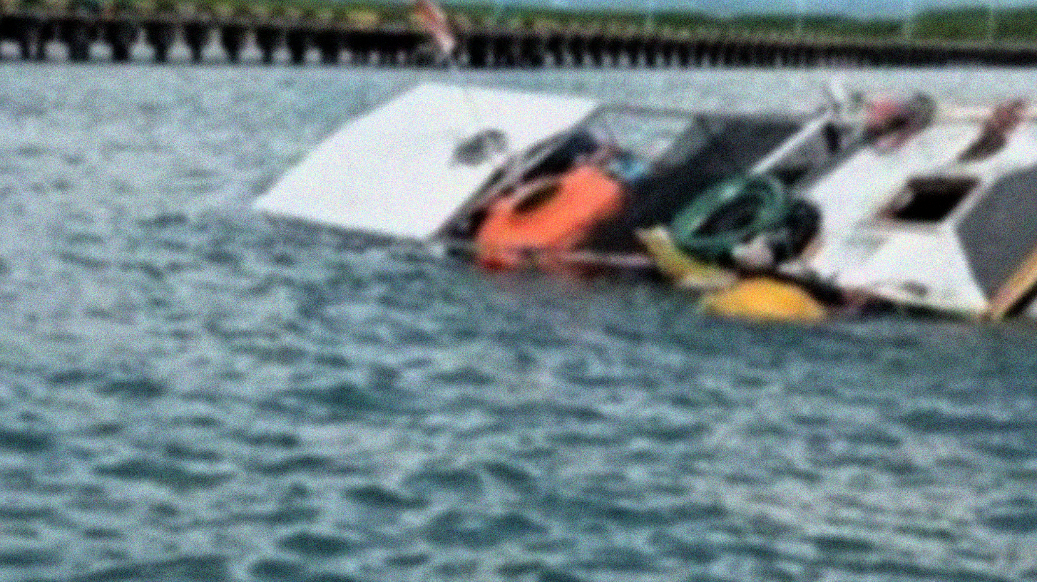 Kapal tenggelam di perairan Selangor, Malaysia. (Foto: Istimewa)