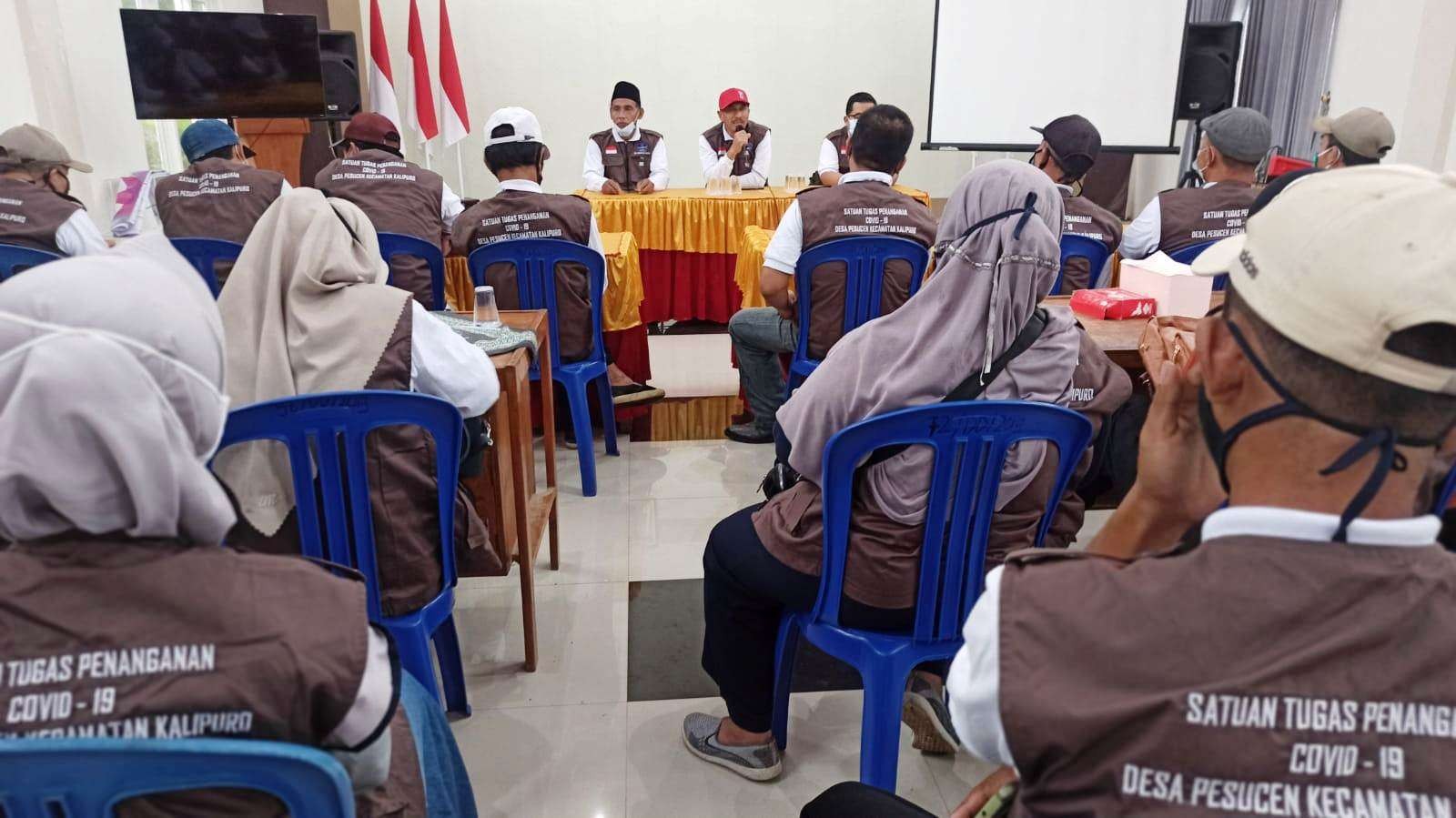 Satgas Desa Pesucen melakukan rapat koordinasi dalam rangka mengantisipasi penyebaran covid-19n varian omicron