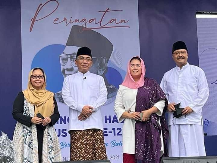 Ketua Umum PBNU KH Yahya Cholil Staquf dan H Saifullah Yusuf, bernostslgia bersama Keluarga Gus Dur. (Foto:Gusdurian)