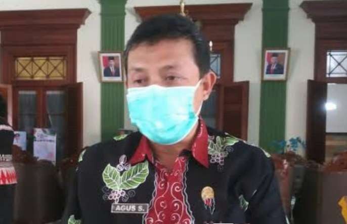 Dokter Agus Suwardjito ditunjuk sebagai Kadishub Bondowoso lantaran Dinas PPKB yang dipimpinnya digabung Dinas Sosial. (foto: Guido/ngopibareng.id)