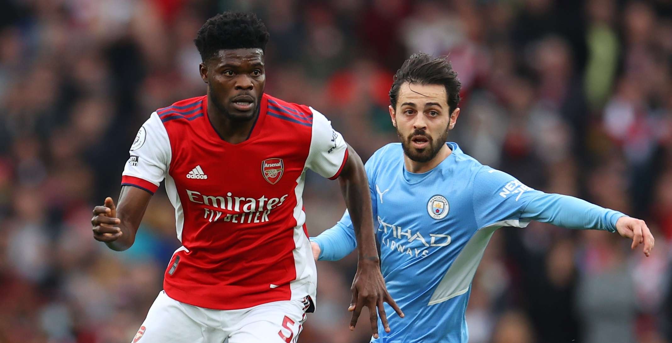 Thomas Partey (Arsenal) vs Bernardo Silva (Manchester City). (Foto: Twitter/@Arsenal)