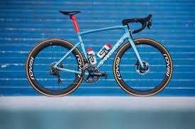 SPecialized S-Works Tarmac SL7 edisi khusus milik Peter Sagan tim TotalEnergies.