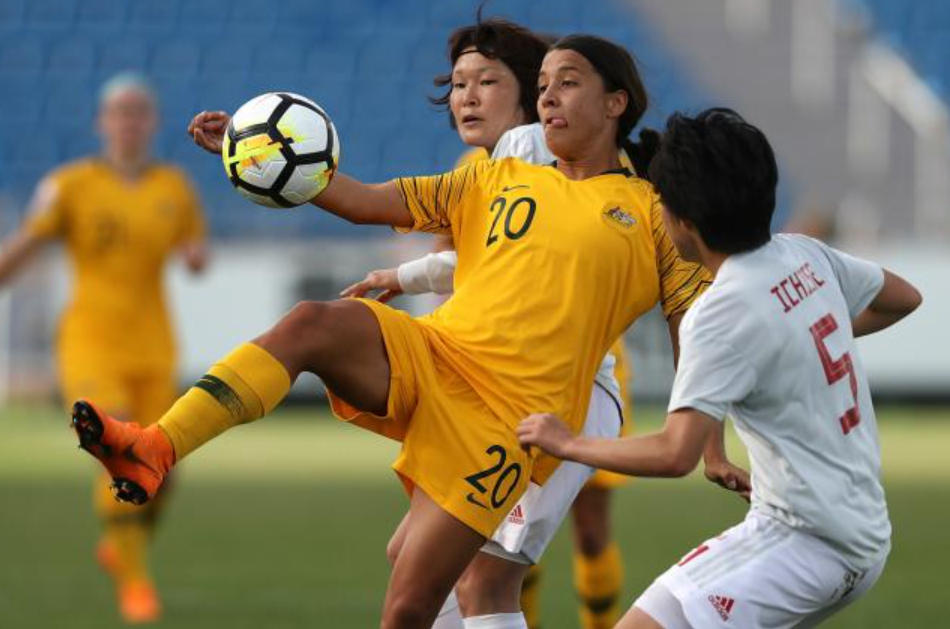 Samantha Kerr, striker Timnas Sepakbola Wanita Australia yang disebut mampu membawa The Mathilda jadi tim kelas dunia. Australia berkompetisi dengan Indonesia dan 10 negara lain di Piala Asia Wanita 2022 di India. (Foto: sportingnews.com)