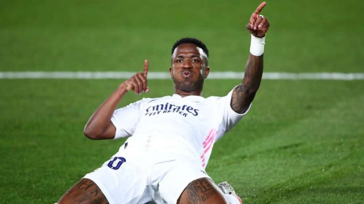 Winger Real Madrid Vinicius Junior sukses mencetak gol saat hadapi Valencia. (Foto: AP)