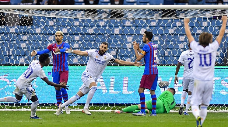 Real Madrid melaju ke final Piala Super Spanyol usai menaklukkan Barcelona, Kamis 13 Januari 2022 dini hari waktu Indonesia. (Foto: Twitter Real Madrid)