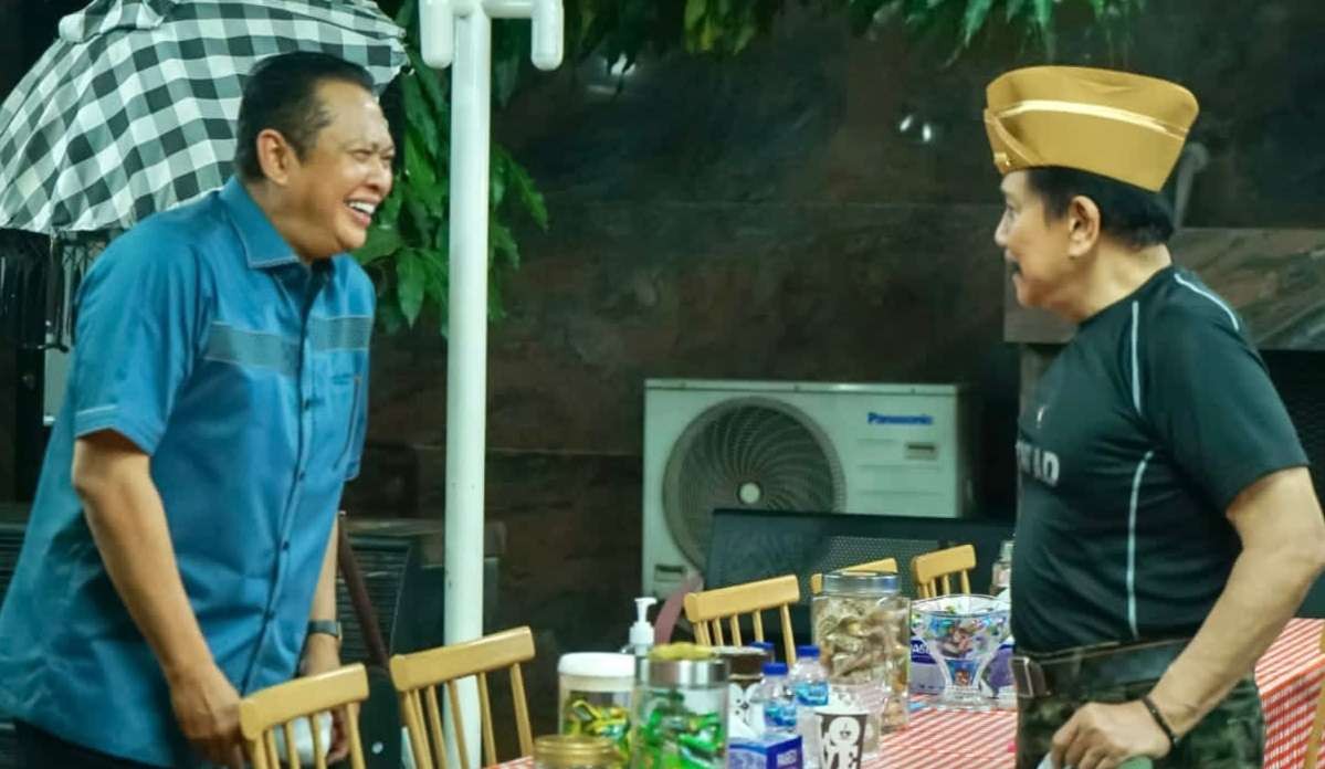 Ketua MPR Bamsoe bersama mantan Kepala BIN Hendropriyono  ( foto: istimewa)