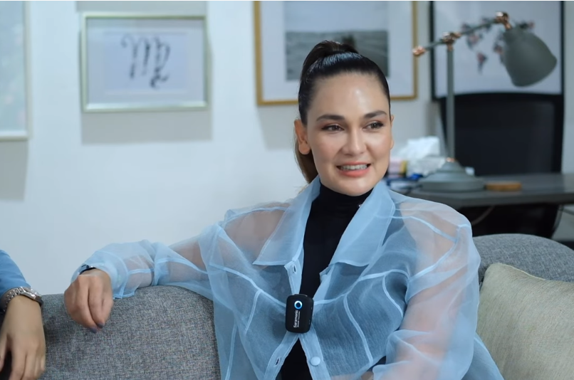 Luna Maya pesimis ada orangtua yang merelakan putranya menikahi dirinya. (Foto: YouTube Titi & Tian)