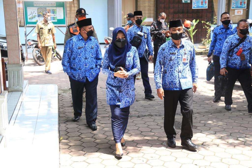 Bupati Mojokerto saat menghadiri rapat koordinasi Program Kerja Pokja Bunda PAUD.(Deni Lukmantara/Ngopibareng)