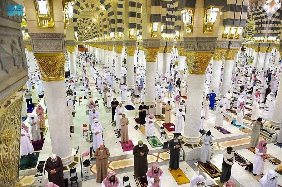 Masjid Nabawi dipenuhi umat Islam yang sedang beribadah setiap hari. (Foto: Istimewa)