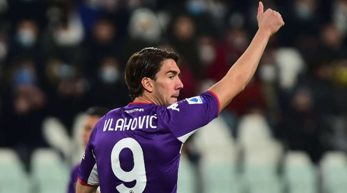 Striker Fiorentina asal Serbia, Dusan Vlahovic, cueki tawaran Arsenal. (Foto: Twitter)