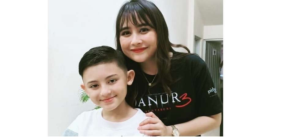 Foto kenangan artis Prilly Latuconsina bersama mendiang Matthew White, saat keduanya membintangi film Danuar. (Foto: Instagram)