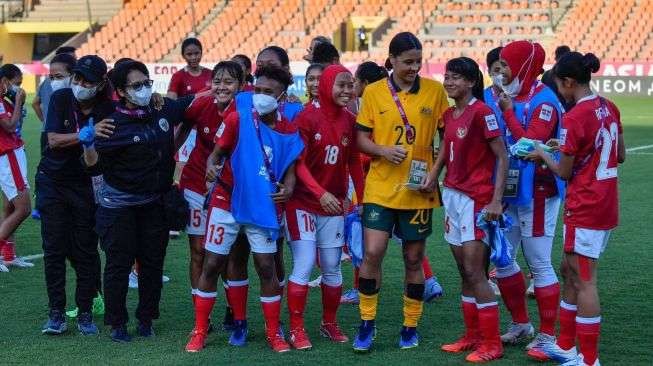 Timnas Putri Indonesia usaia bertanding melawan Timnas Australia. (Foto: istimewa)