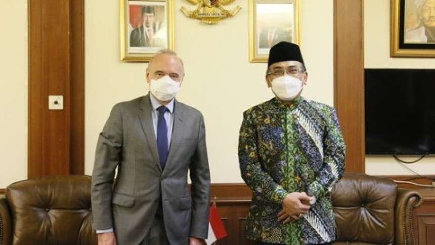 Ketua Umum Pengurus Besar Nahdlatul Ulama (PBNU) KH Yahya Cholil Staquf (Gus Yahya) hari ini menerima kunjungan Duta Besar (Dubes) Perancis untuk Indonesia Olivier Chambard. (Foto:Istimewa)