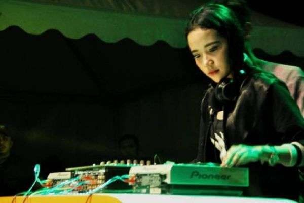 Keluarga ingin segera membawa pulang jenazah DJ Indah Cleo untuk dimakamkan. (Foto: Instagram)