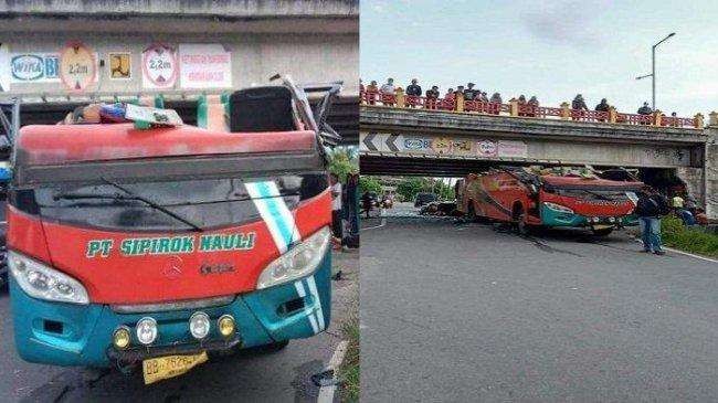 Penampakan bus Antar Kota Antar Provinsi (AKAP) Sipirok Nauli nyangkut di flyover Simpang Lapan, Padang Panjang, Sumatera Barat, Minggu 30 Januari 2022. (Foto: Instagram)