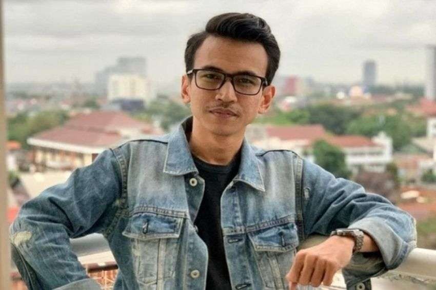 Pegiat media sosial, Adam Deni akan menjalani masa penahanan selama 20 hari ke depan. (Foto: Instagram)