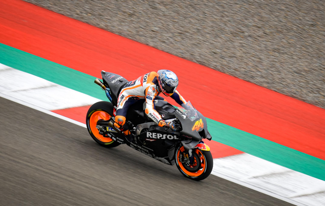 Pembalap Repsol Honda, Pol Espargaro catatkan waktu tercepat di tes pertama Sirkuit Mandalika, Jumat 11 Februari 2022. (Foto: MotoGP)