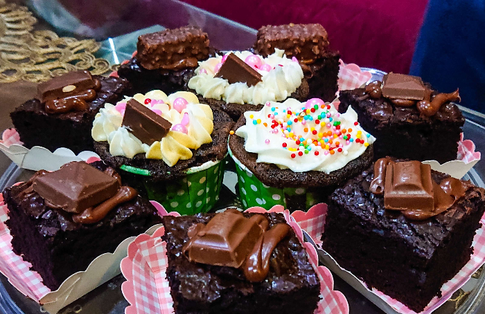 Brownies coklat rendah kalori buatan Lina. (Foto: Aini Arifin/Ngopibareng.id)