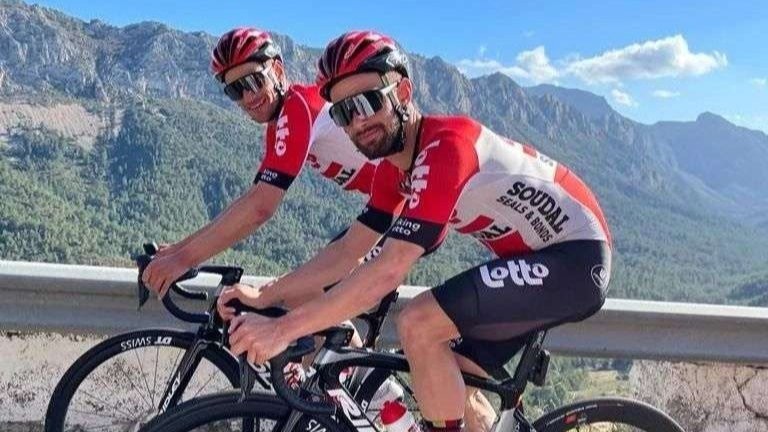 Victor Campenaerts mengalahkan Tadej Pogacar setelah melakukan altitude training. (Foto: Istimewa)