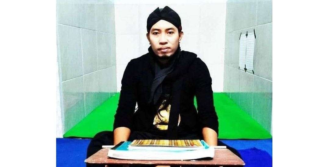 Nurhasan diduga pimpinan kelompok Tunggal Jati Nusantara. Fotonya beredar di grup WhatsApp pasca tragedi Pantai Payangan. (Foto: Istimewa)