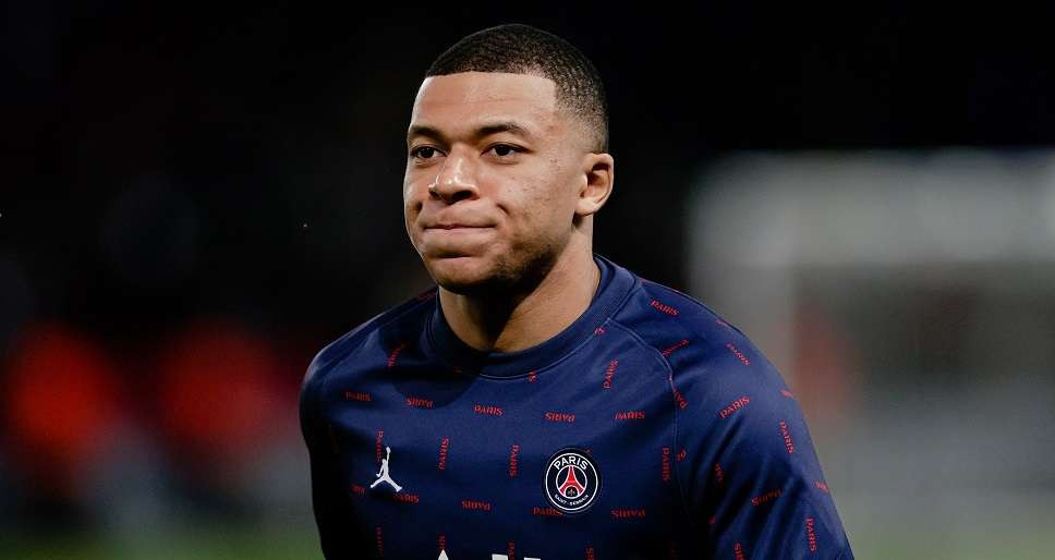 Kylian Mbappe disarankan bertahan di PSG. (Foto: Twitter/@PSG_inside)