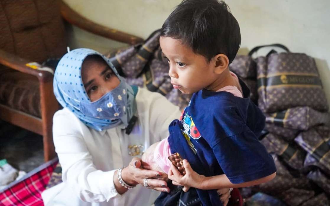 Mimik Idayana bersama Rizal (foto : Aini/Ngopibareng.id)