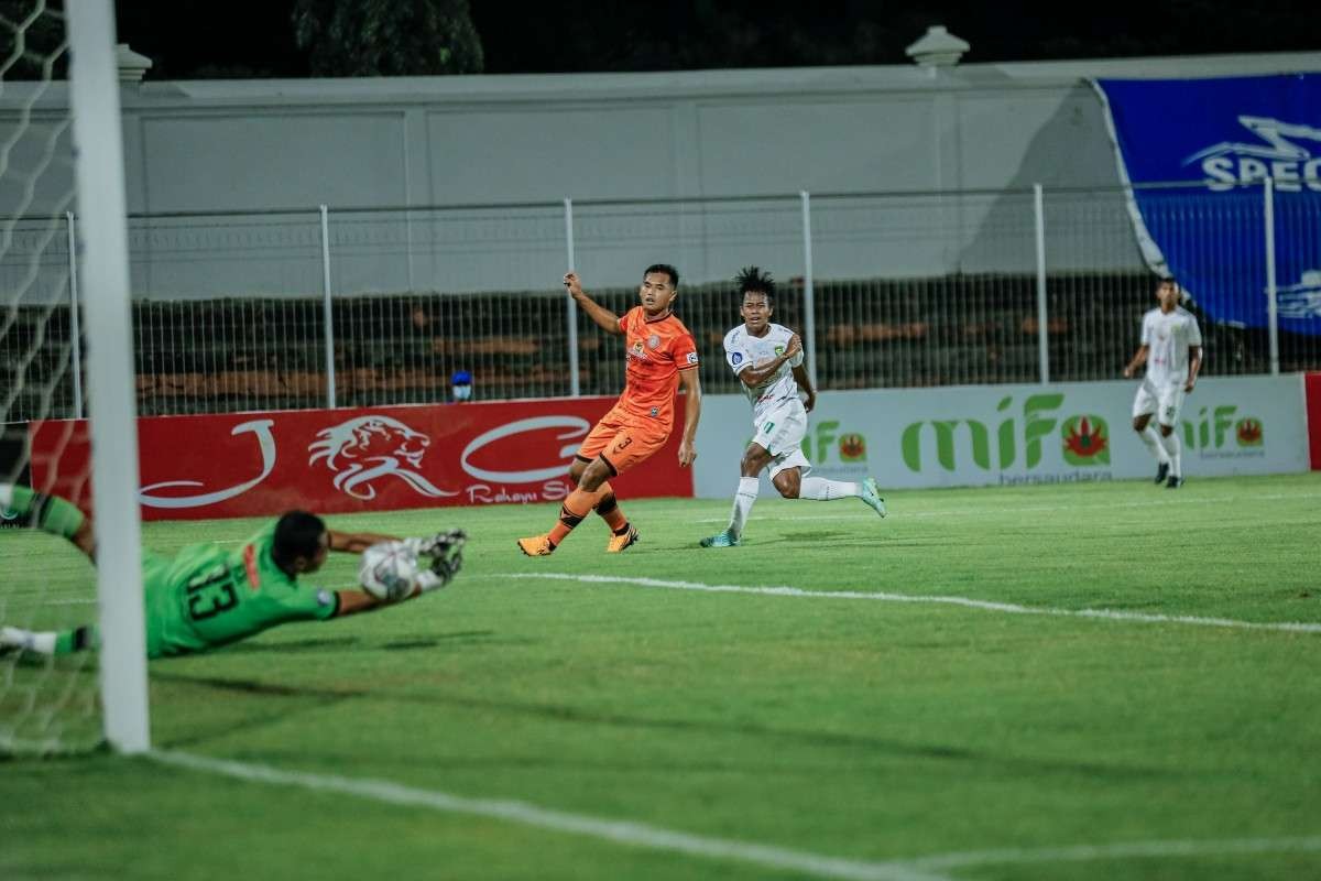 Persebaya tak mampu memberikan ancaman berarti ke gawang Persiraja di sepanjang babak pertama. (Foto: persebaya.id)