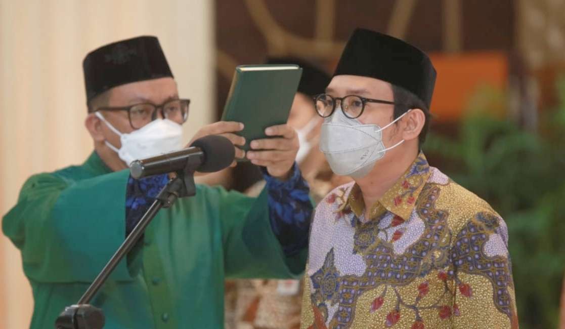 Pelaksana Tugas Kepala Sekretariat Wakil Presiden (Plt Kasetwapres) Ahmad Erani Yustika, dilantik menjadi Kasetwapres definitif. (Foto: Setwapres)