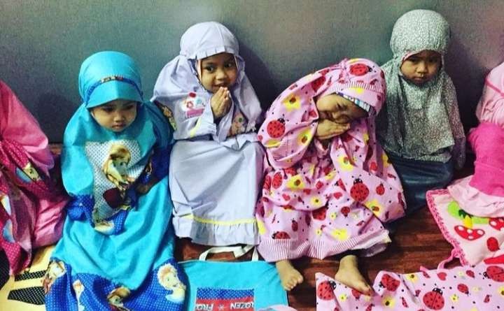 Siswa PAUD Serama Kemenkes Jalan Rasuna Said Kuningan Jakarta Selatan sedang mengikuti kegiatan keagamaan. (foto: istimewa)