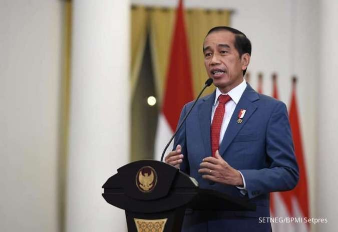 Presiden Joko Widodo memosting pesan agar perang yang tengah terjadi dapat segera dihentikan. Pesan ini disampaikan Kepala Negara dalam cuitan di akun sosial media Twitter, Kamis 24 Februari 2022. (Foto: Setpres)