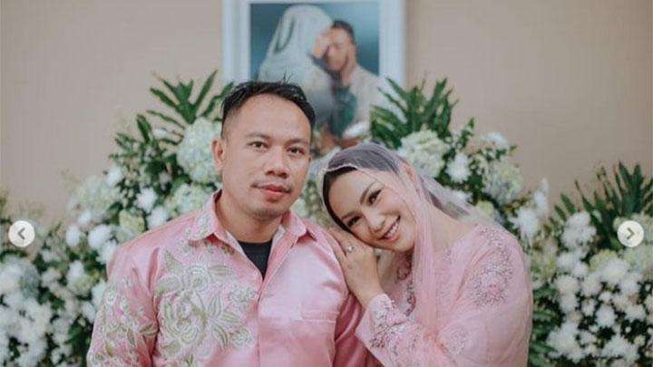 Mantan pasangan suami istri siri, Vicky Prasetyo dan Kalina Ocktarrany. (Foto: Instagram)